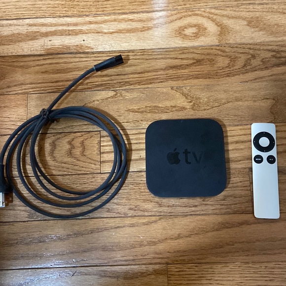 Apple tv 3rd generation - Picture 1 of 3